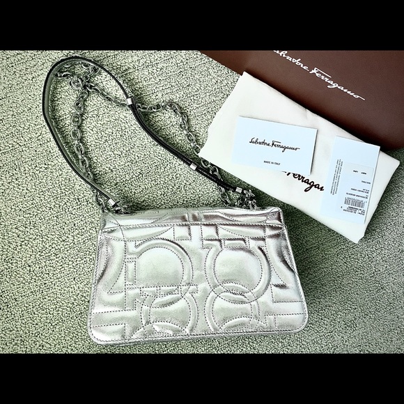 Salvatore Ferragamo Gancini Quilted Shoulder Bag - Picture 5 of 8